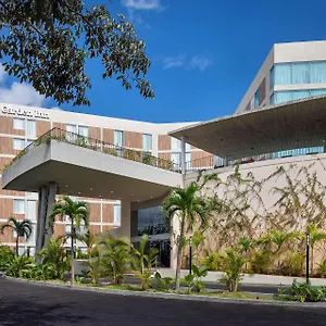 Hilton Garden Airport קנקון