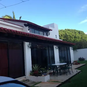 Agave, Access To The Beach! Villa
